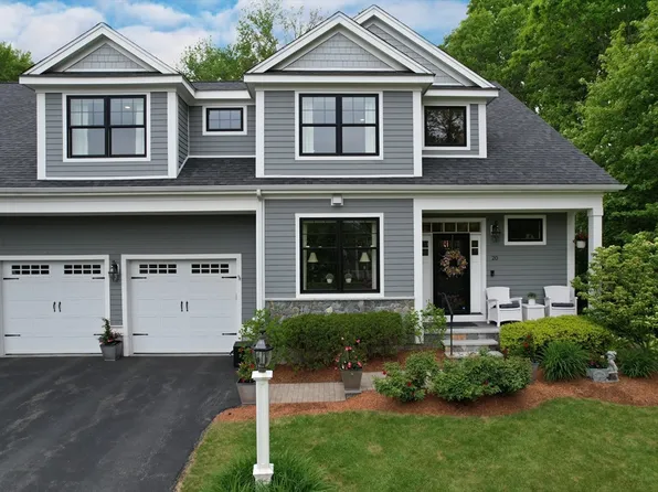 20 Davenport Ln #20, Hopkinton, MA 01748