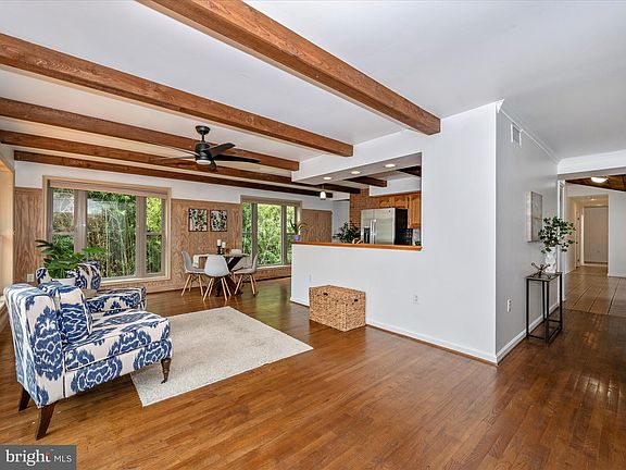 4th image of 2902 Greenhill Ct