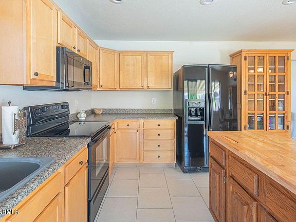 3rd image of 5319 W ACAPULCO Lane