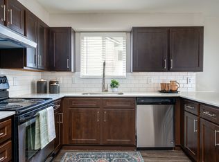 11480 SE Sunnyside Rd #J-31, Clackamas, OR 97015