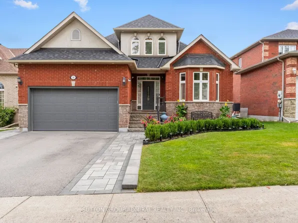 39 Bannerman Dr, Bradford West Gwillimbury, ON L3Z 3J7