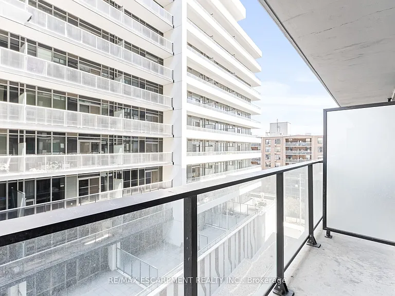 1 Jarvis St #719 — Photo 11