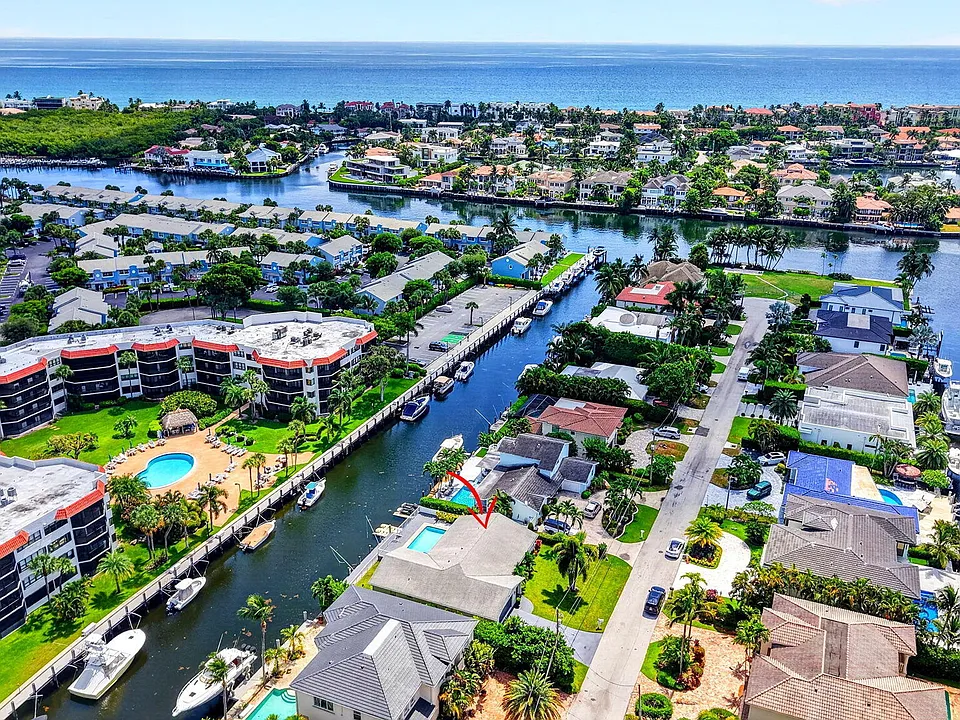 787 Havana Dr