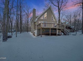 106 Perch Rd, Lackawaxen, PA 18435