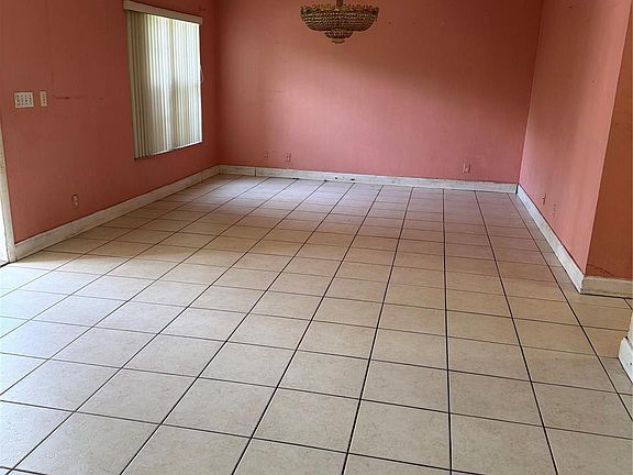 3rd image of 253 SW 4th Street