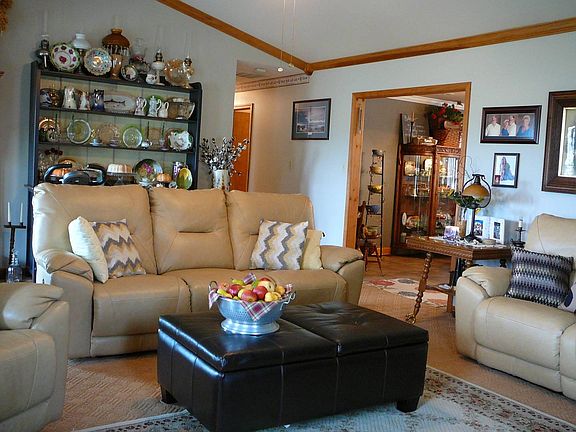 4th image of 2229 County Road 1975 E