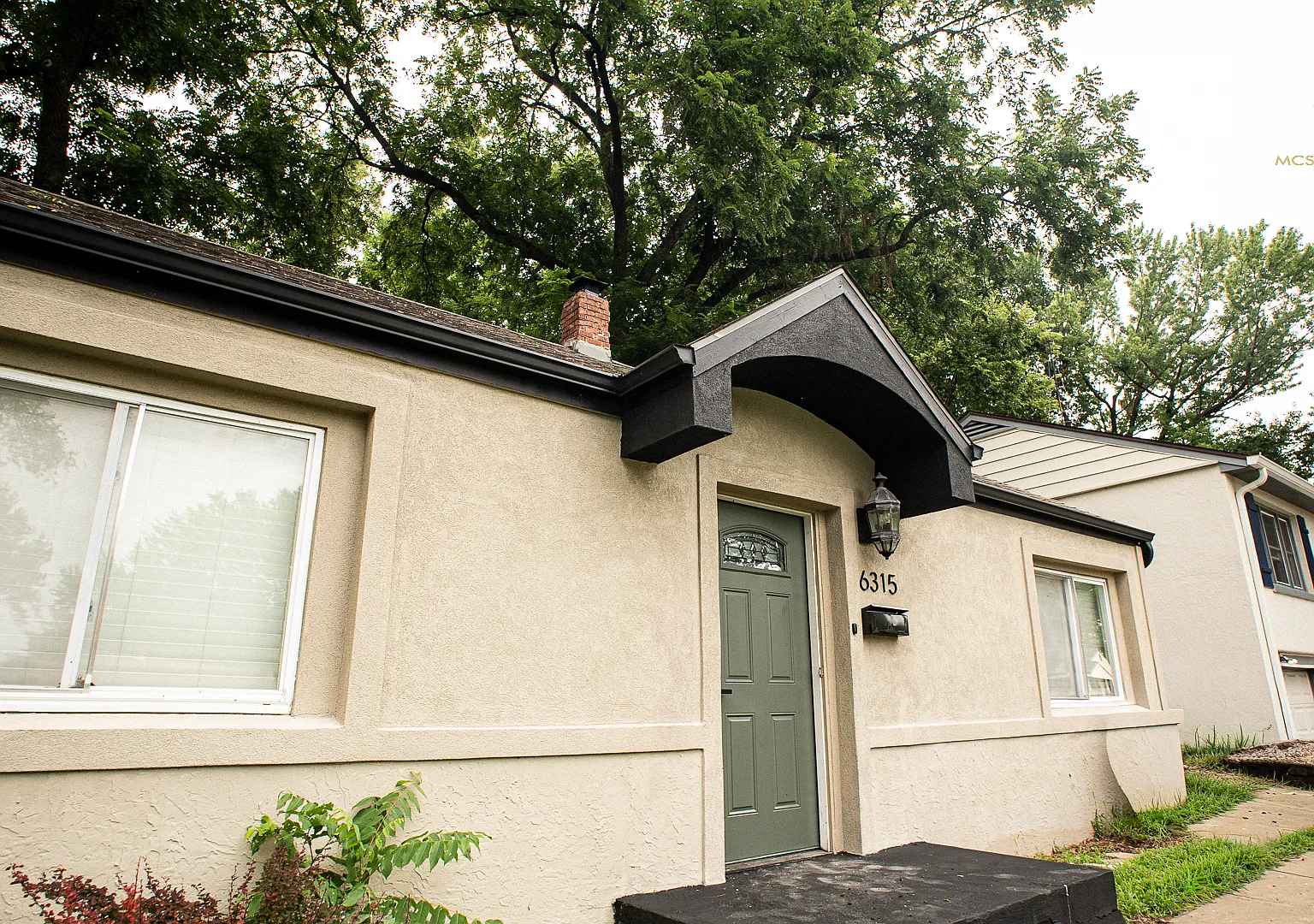 2 bed, 832 sqft, $1,525 — Photo 2