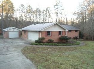 5368 Ashley Dr, Lilburn, GA 30047