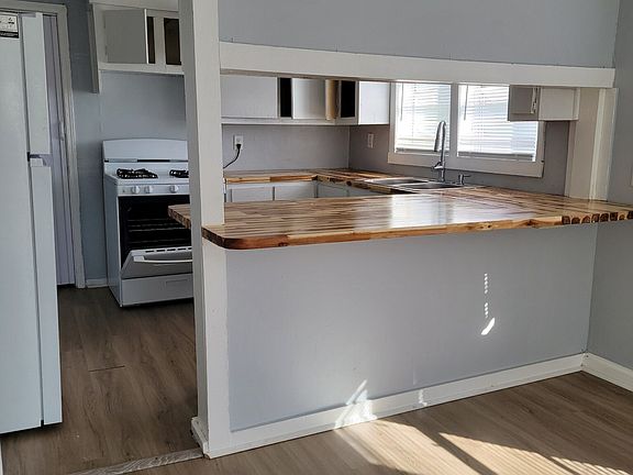 3rd image of 1310 Elizabeth Ave