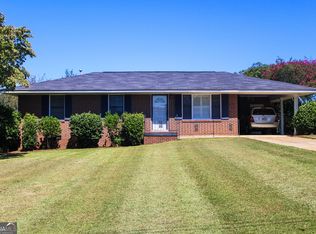126 N Chilton Cres, Lagrange, GA 30240