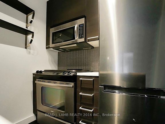 2nd image of 90 Broadview Ave #213