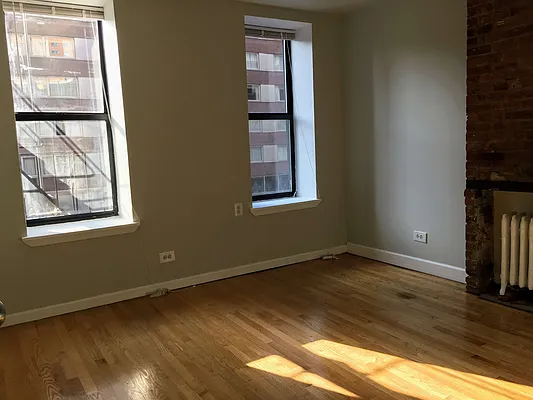 Rented by Compass | media 25