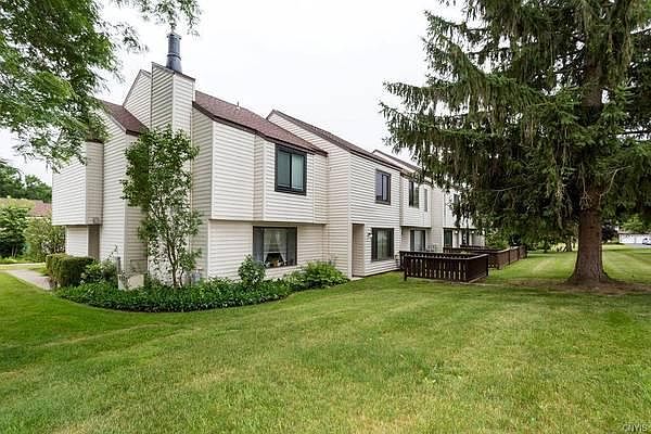 1st image of 204 Barnstable Ct #204