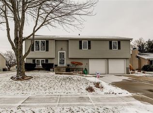 1344 Rich Ln, Mt Zion, IL