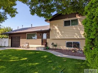 396 S Lincoln Ave, Shelley, ID 83274