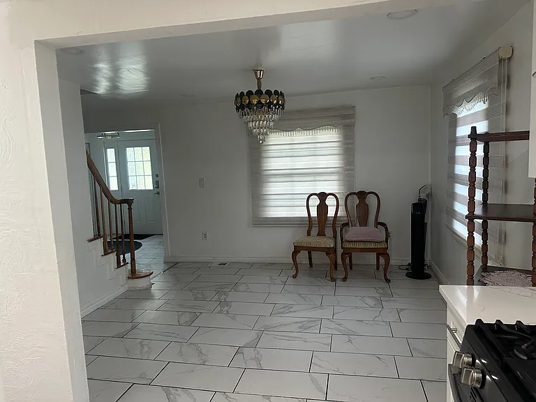 1000 Logan Rd — Photo 8