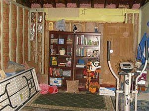 5th image of 5879 Louise Dr