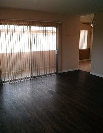 4th image of 924 W Beach Ave APT 7