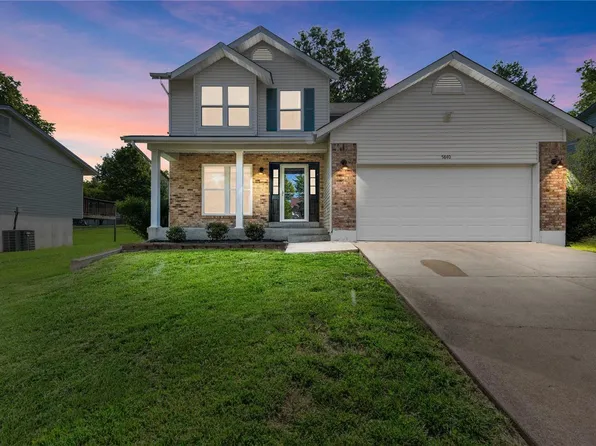 5840 Parkside Pl, Imperial, MO 63052