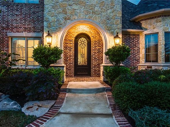4th image of 10411 Mountain Laurel Ln