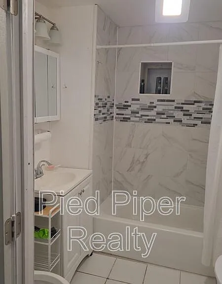 5621 S Elizabeth St #2 — Photo 5
