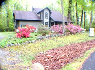 18205 Harding Dr, Bowling Green, VA 22427