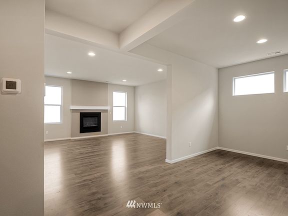 2nd image of 2917 Cassius Street NE #306