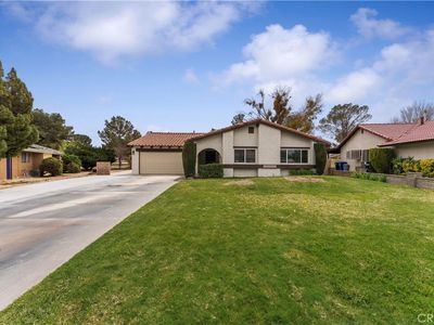15171 Blue Grass Dr, Helendale, CA, 92342