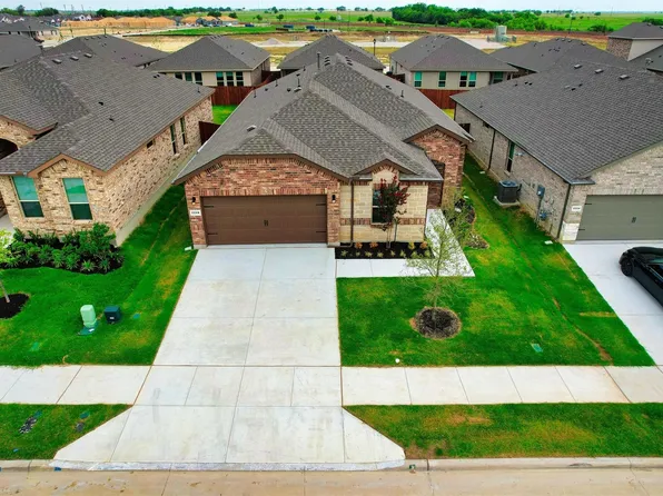 2228 Dyre Dr, Haslet, TX 76052
