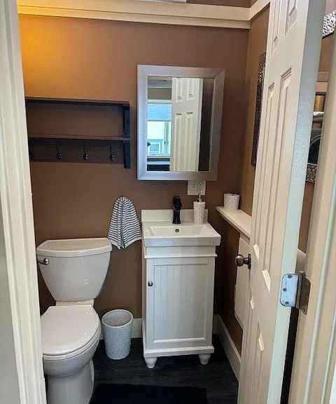 651 Park Ave — Photo 8