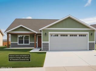 8892 W Swather Ave, Rathdrum, ID 83858