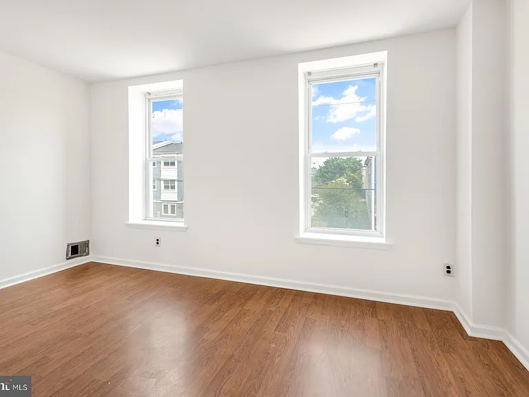 3306 Haverford Ave — Photo 26