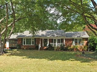 1201 Abingdon Way, Winston Salem, NC 27106