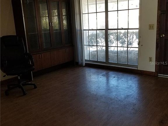 4th image of 6453 Willow Wood Ln