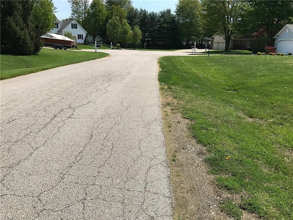 2nd image of Huntington Ct