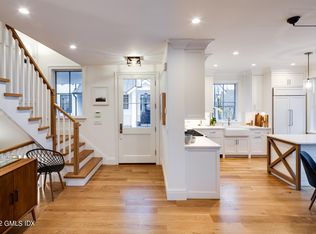 25 Woodland Dr #B, Greenwich, CT 06830