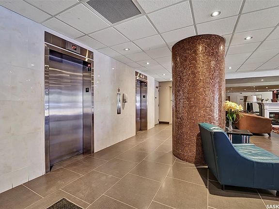 5th image of UNIT 2001-315 5th AVENUE N