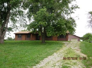 1366 Stonehaven Cir, Boonville, IN 47601