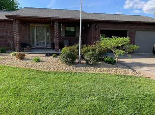 1742 Chris Schenkel Dr, Linton, IN 47441