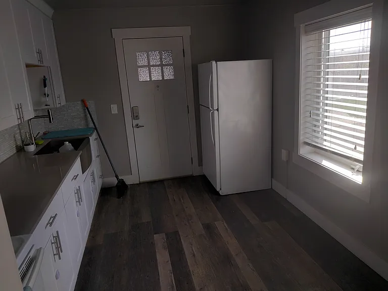 629 SW Davis Ave — Photo 12