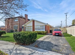 8538 Mango Ave, Morton Grove, IL 60053