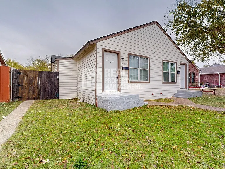 1532 Whitaker Ave — Photo 3