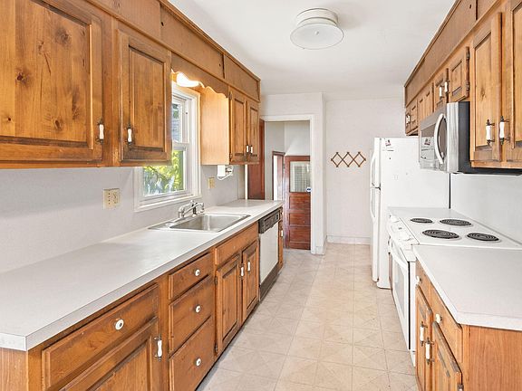 3rd image of 8218 Nicollet Ave S