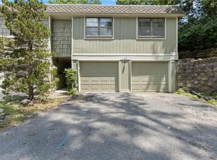 11 W Bannister Rd, Kansas City, MO 64114