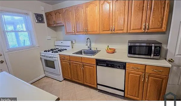 3 bed, $2,900 — Photo 4