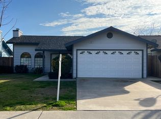 410 Sunset St, Kingsburg, CA 93631