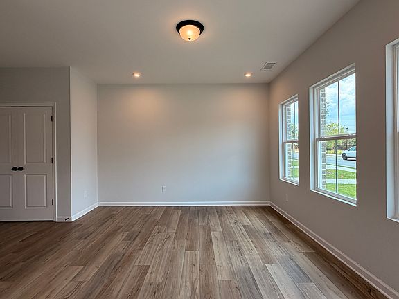 4th image of 3117 Willow Glade Trl