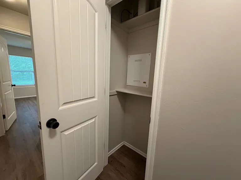 404 Chalk Hill Ct — Photo 22