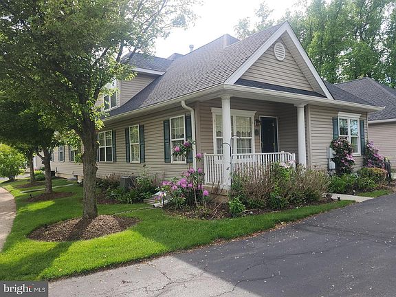 2nd image of 105 Liberty Dr