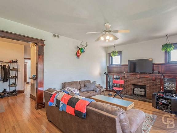 3rd image of 1435 W Olive Ave APT 3W